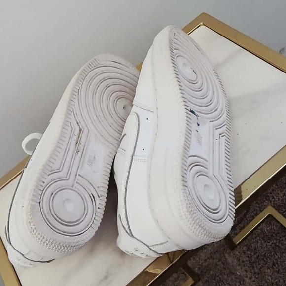 Nike Air Force 1 ‘07 Low White Sneakers Size 6Y - Picture 10 of 10